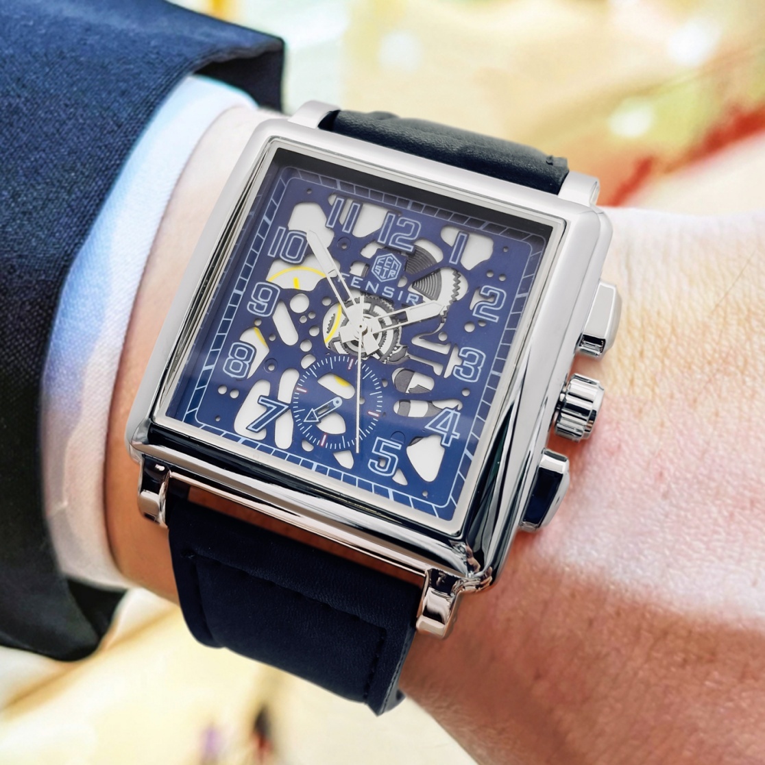 Un artículo popular en el come - Luxury Watch Trading reseña y precio